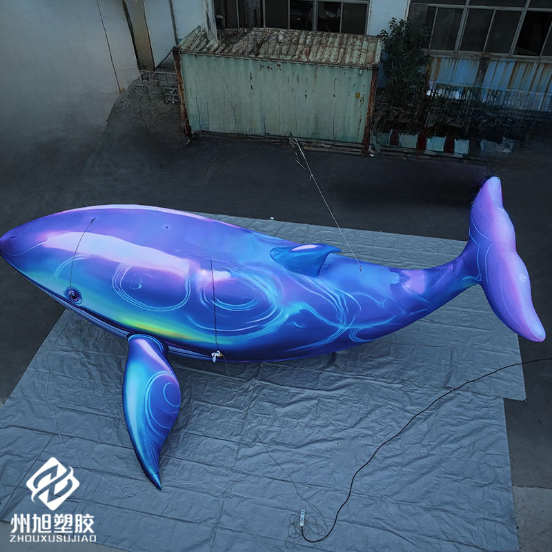 Aquarium Marine Blue - Inflatable blue whale, used as a